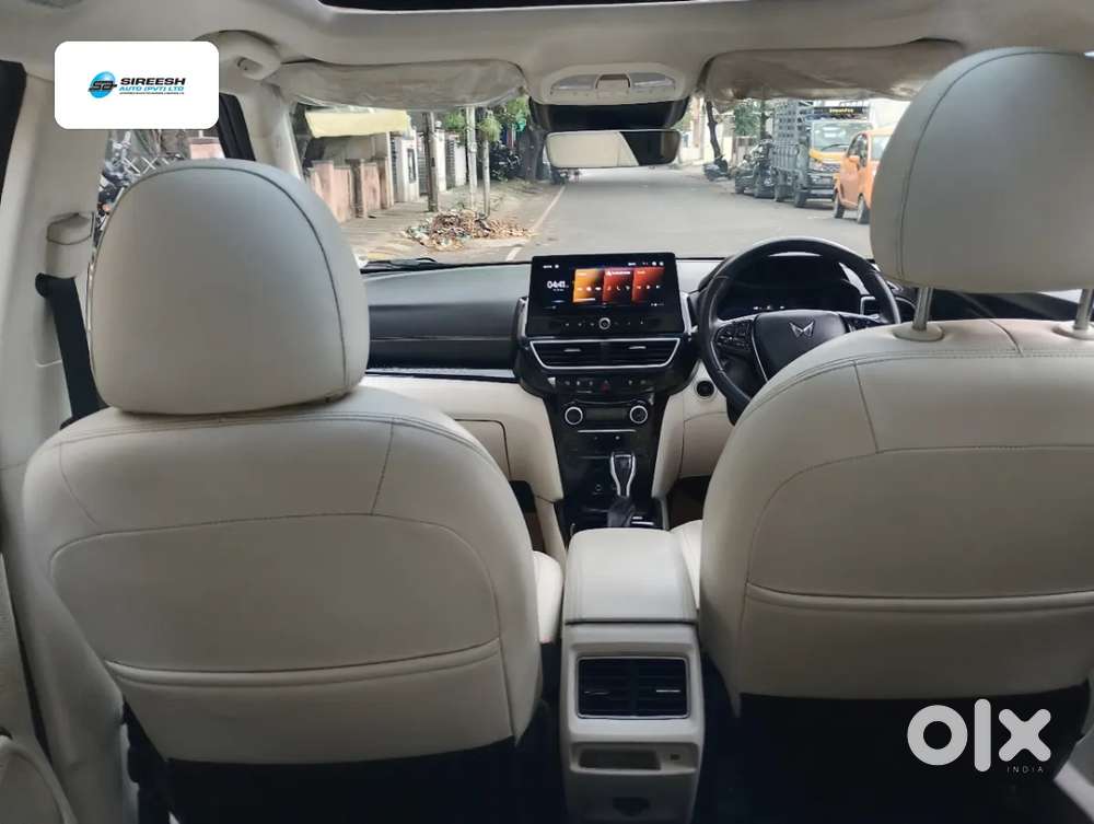 Mahindra Xuv 3xo Ax7l 1.2 Petrol At (pg), 2024, Petrol