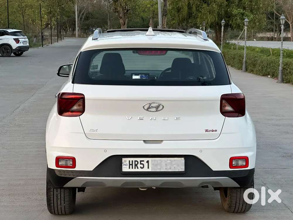 Hyundai Venue 2021 Petrol Well Maintained