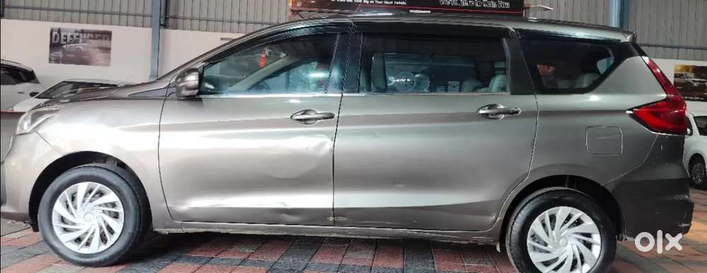 Maruti Suzuki Ertiga 1.5 Vxi, 2022, Petrol