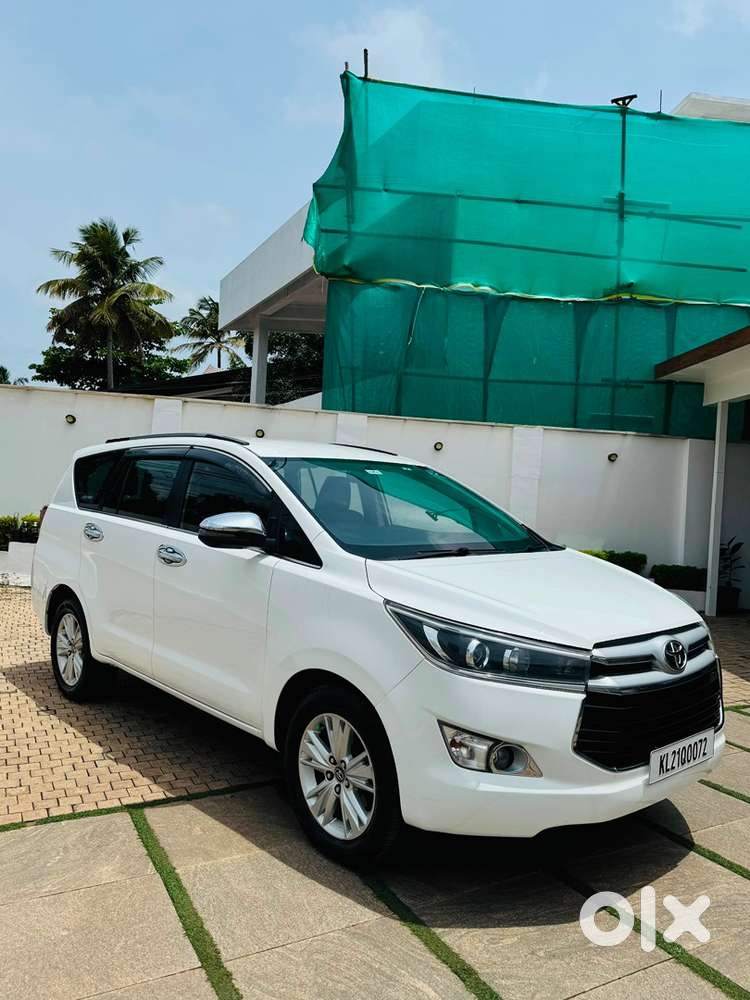 Toyota Innova Crysta 2017 Diesel Orginal Kerala Reg