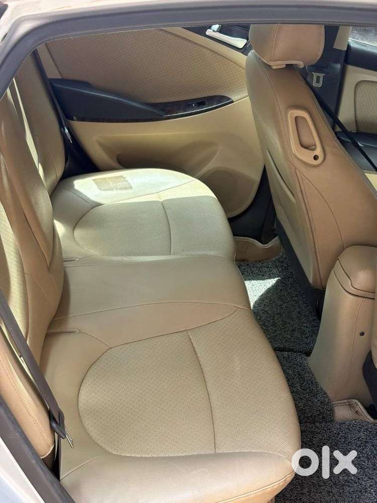 Hyundai Verna Crdi 1.6 At Ex, 2015, Diesel
