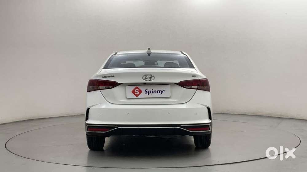 Hyundai Verna 1.5 Mpi Mt Sx (o), 2022, Petrol