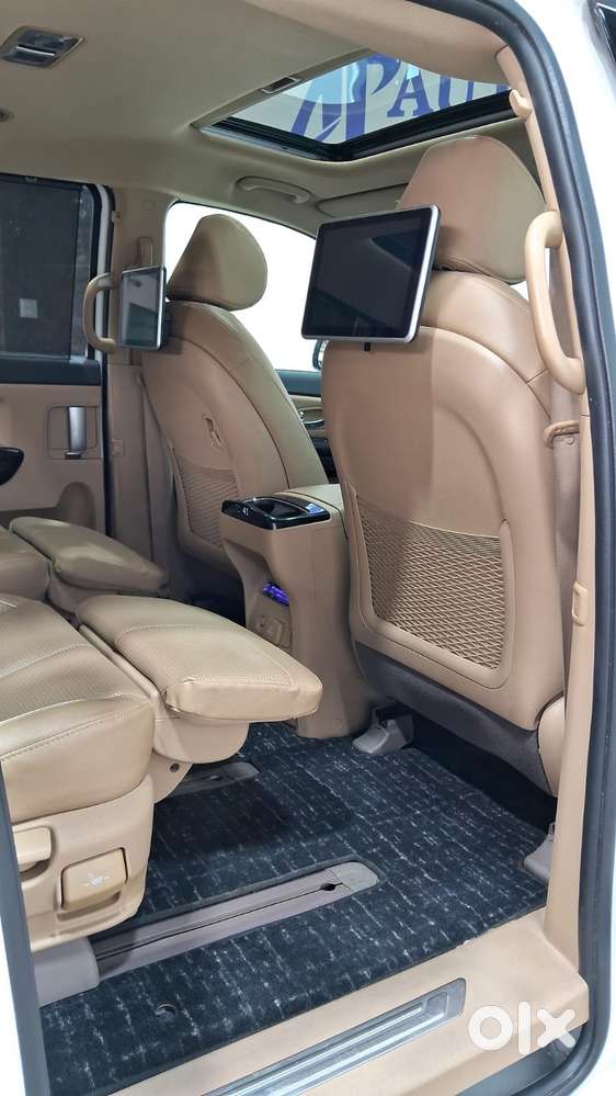 Kia Carnival Limousine Plus 7 Str, 2022, Diesel