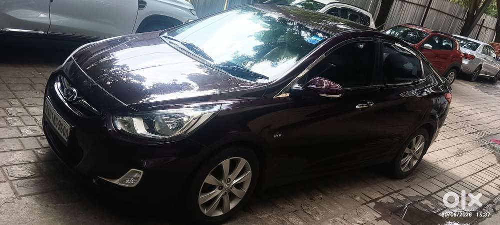 Hyundai Fluidic Verna 1.6 Vtvt Sx, 2011, Petrol