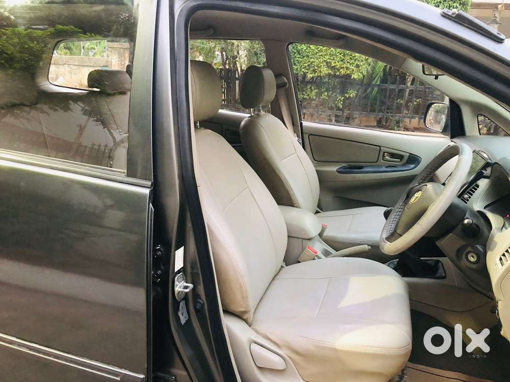 Toyota Innova 2012-2013 2.5 E Diesel Ms 8-seater, 2012, Diesel