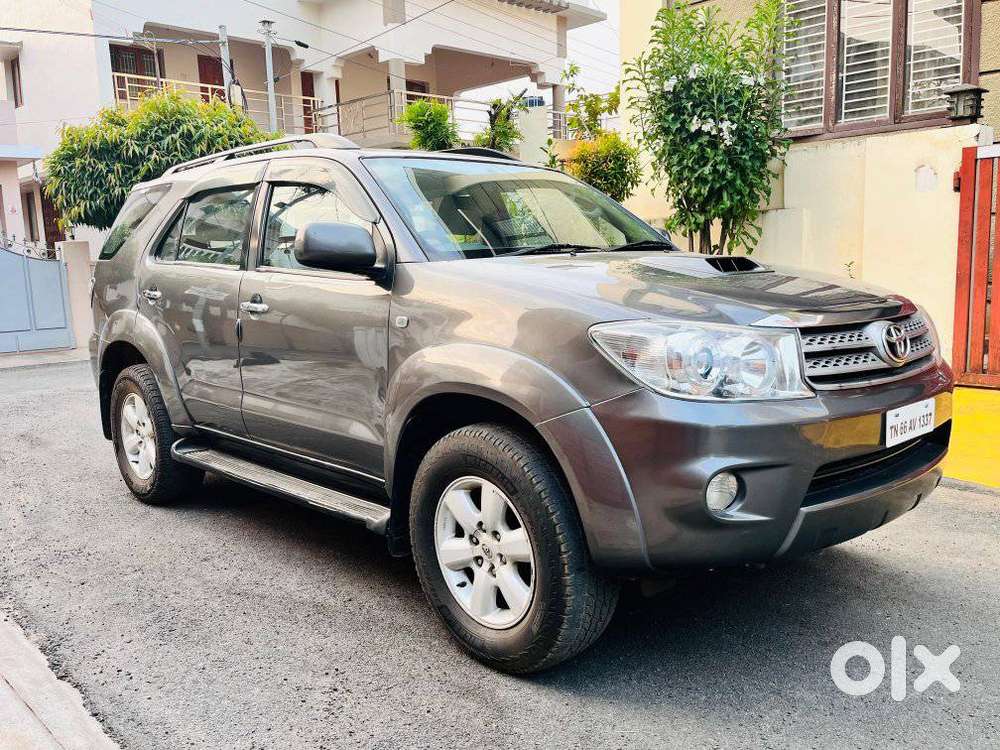 Toyota Fortuner, 2010, Diesel