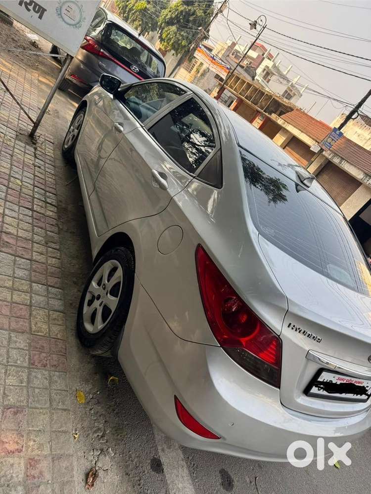 Hyundai Verna 126000 Km Driven