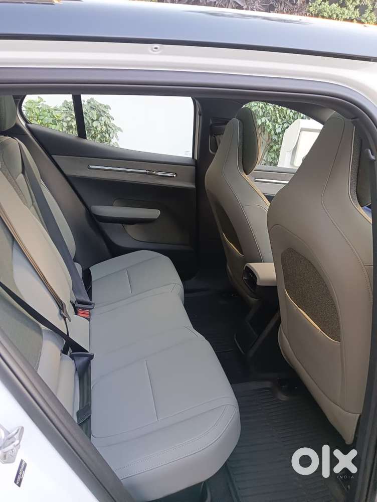 Volvo Ex30, 2025, Electric