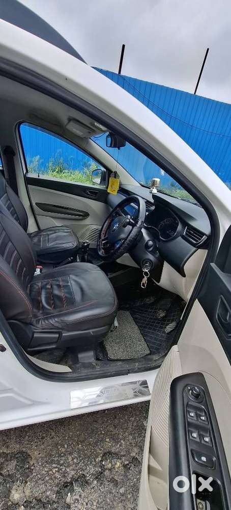 Renault Triber Rxt, 2024, Petrol