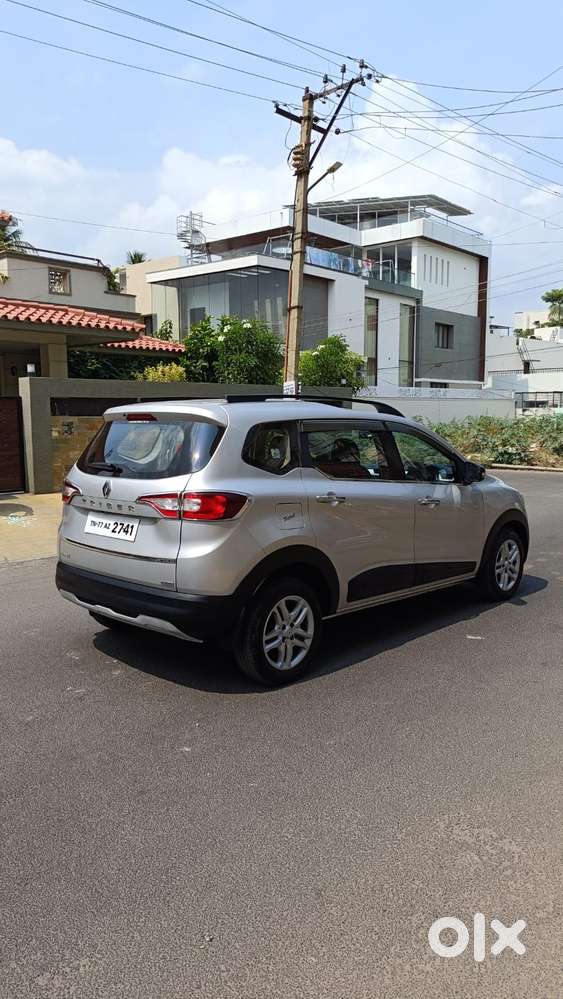 Renault Triber Rxz, 2022, Petrol