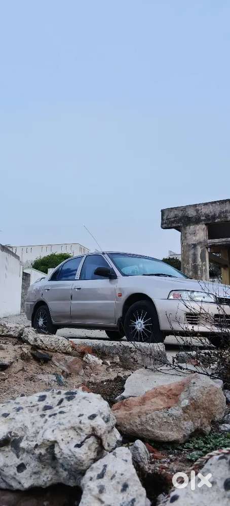 Mitsubishi Lancer 1.5 Glxi 2003