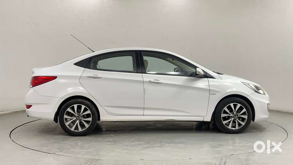Hyundai Verna 1.6 Vtvt Sx, 2013, Petrol
