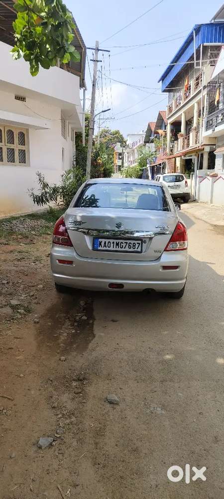 Maruti Suzuki Swift Dzire 2011