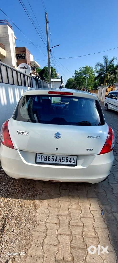 Maruti Suzuki Swift Vxi + Manual, 2016, Petrol