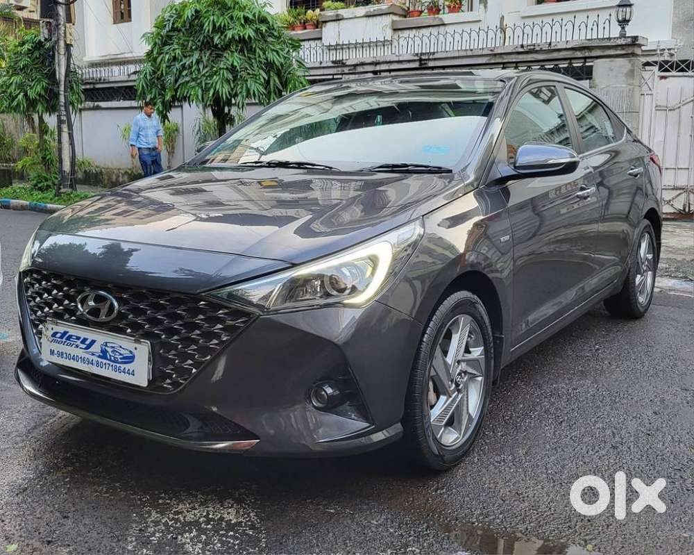 Hyundai Verna 1.5 Sx Ivt, 2022, Petrol