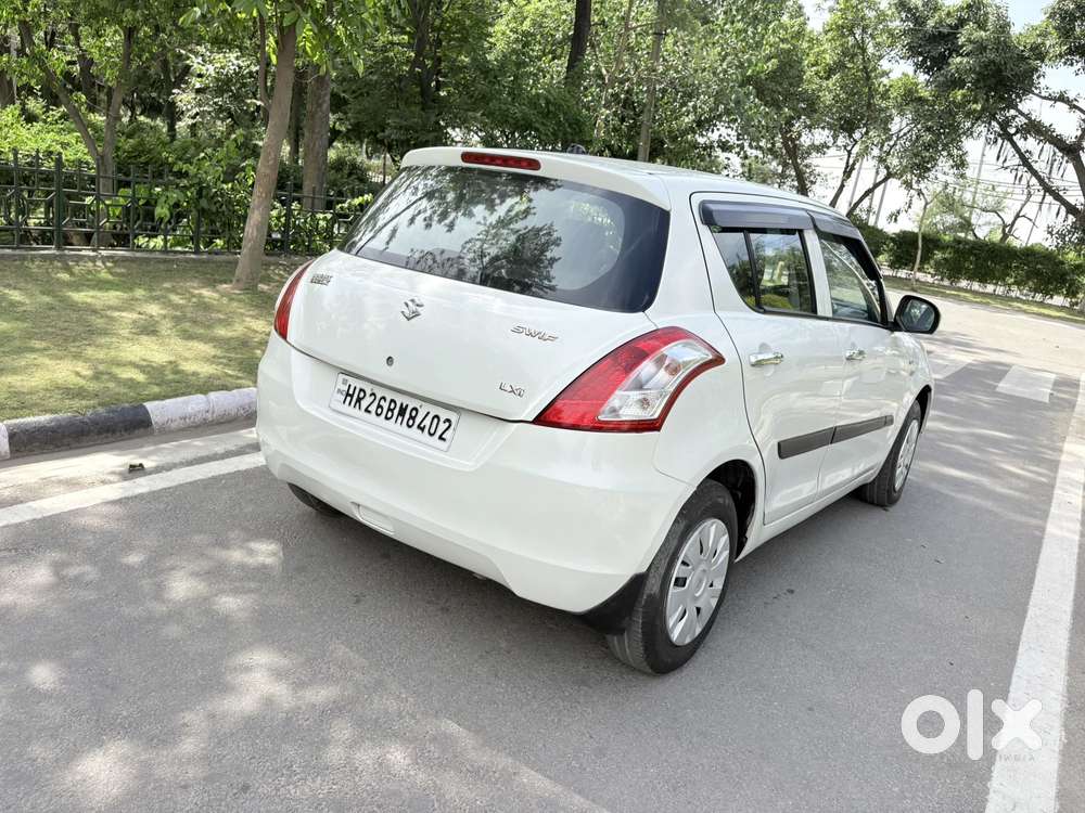 Maruti Suzuki Swift Lxi Option, 2011, Petrol