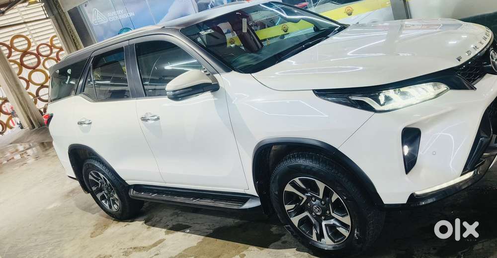 Toyota Fortuner Legender 4X4 AT 2.8, 2022, Diesel