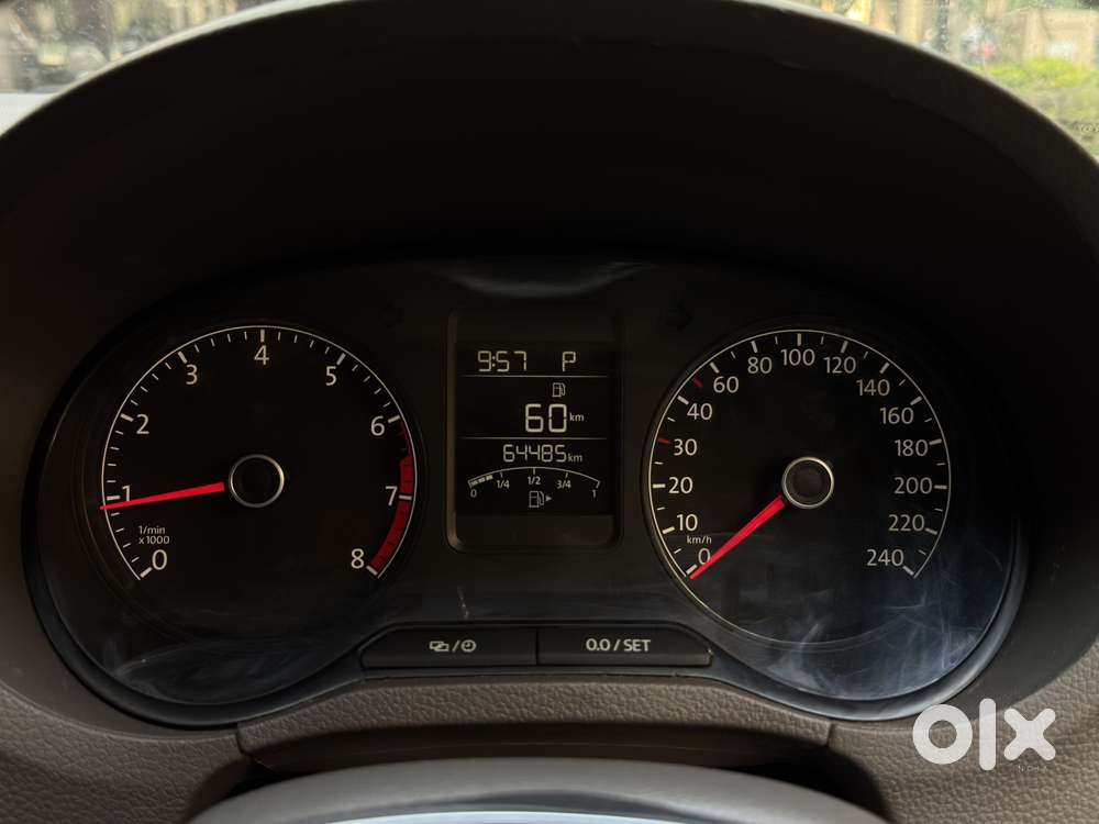 Volkswagen Vento 1.2 Highline Plus At 16 Alloy, 2018, Petrol