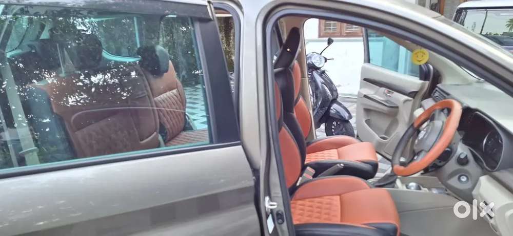Maruti Ertiga Vxi 2025 Automatic.  Showroom Condition