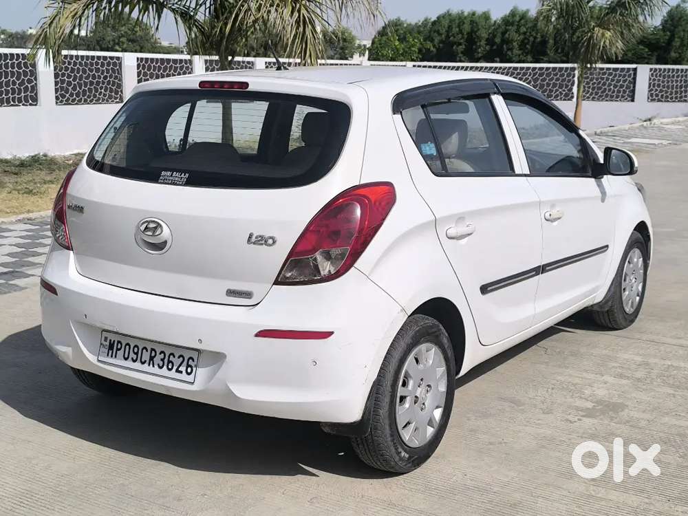 Hyundai I20 Petrol 2015 Registered 1st Owner