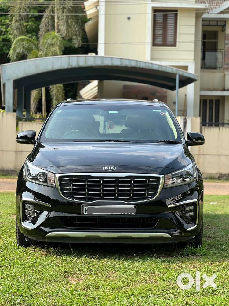 Kia Carnival Premium, 2021, Diesel