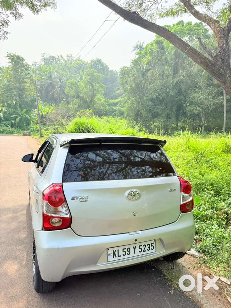 Toyota Etios Liva 2015
