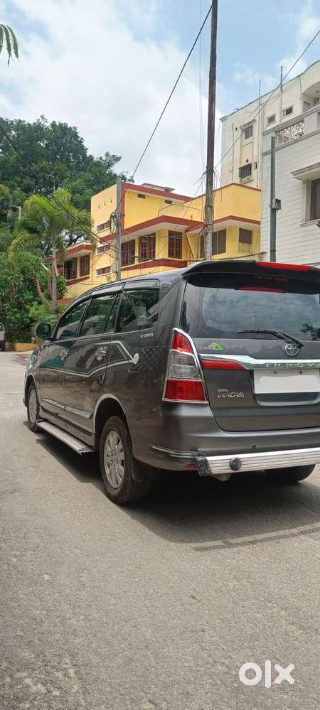 Toyota Innova 2.5 V 7 Str, 2011, Diesel