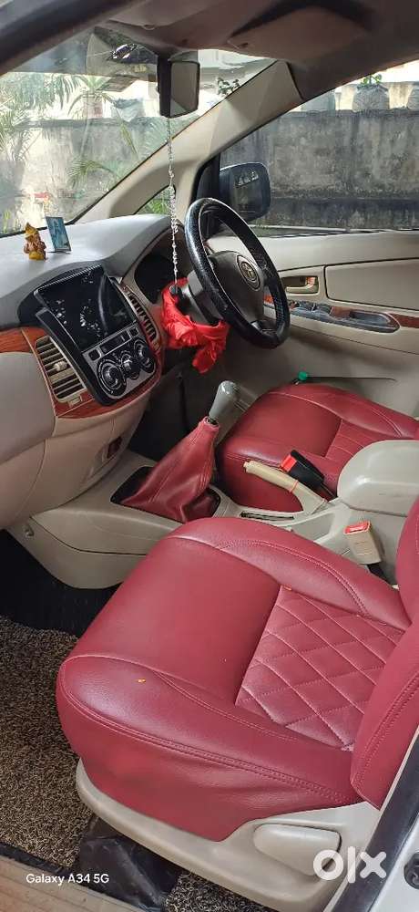 Toyota Innova G2