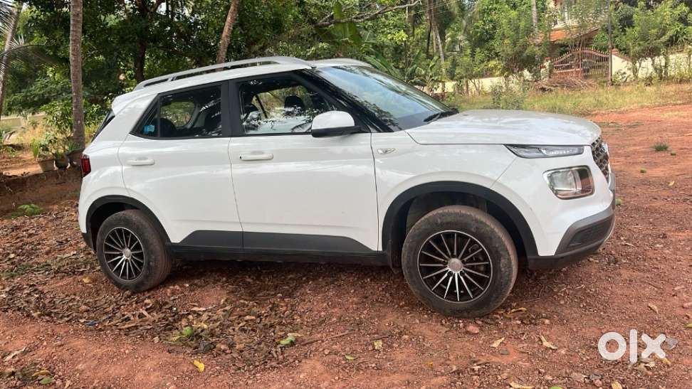 Hyundai Venue, 2021, Petrol