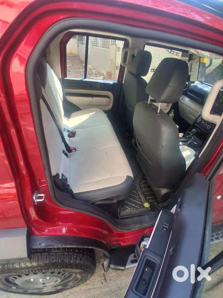 Mahindra Thar Roxx 2025 Petrol 4300 Km Driven