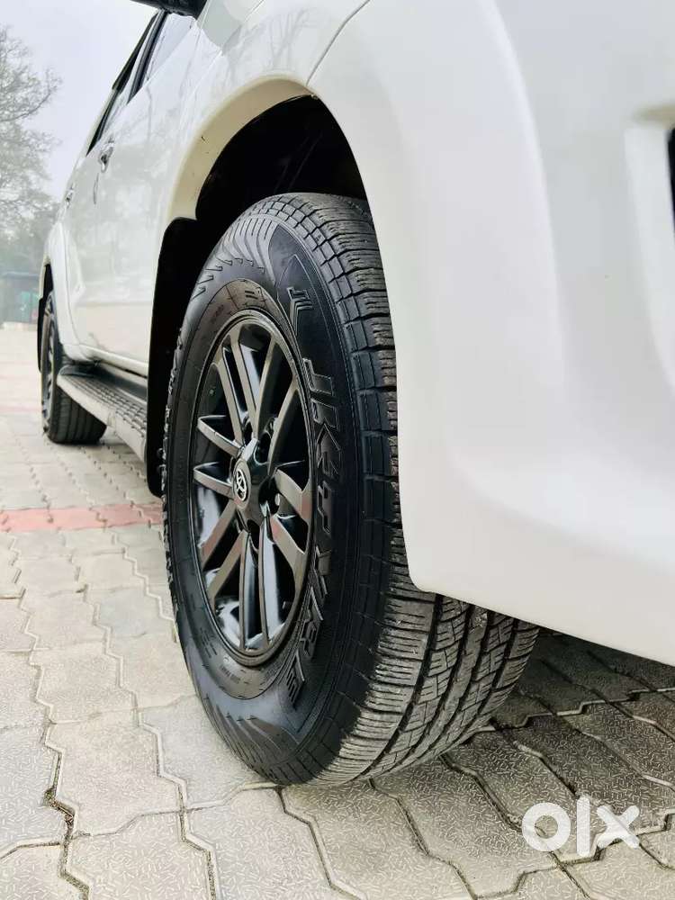 Toyota Fortuner Car 2013 Diesel Good Condition