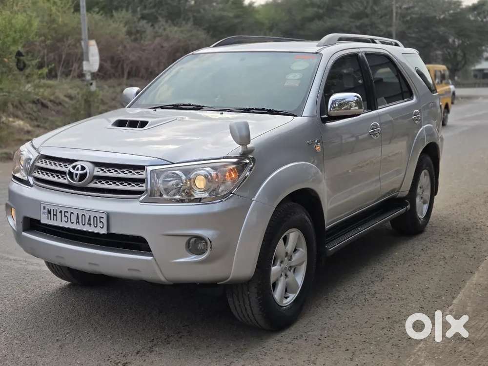 Toyota Fortuner 2010 Diesel 145865 Km Driven