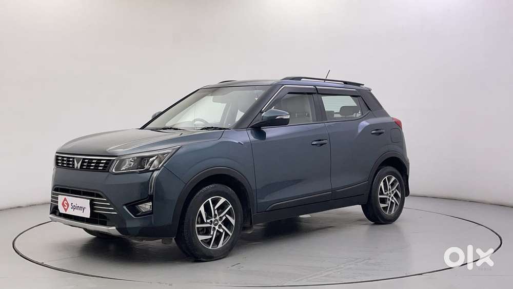 Mahindra Xuv300 W8 (o) 1.5 Diesel Amt, 2023, Diesel