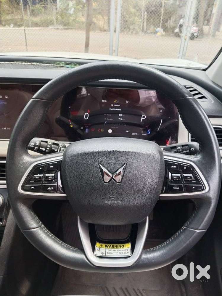 Mahindra Xuv700 2.0 Ax 7 Petrol At Luxury Pack Str, 2023, Petrol