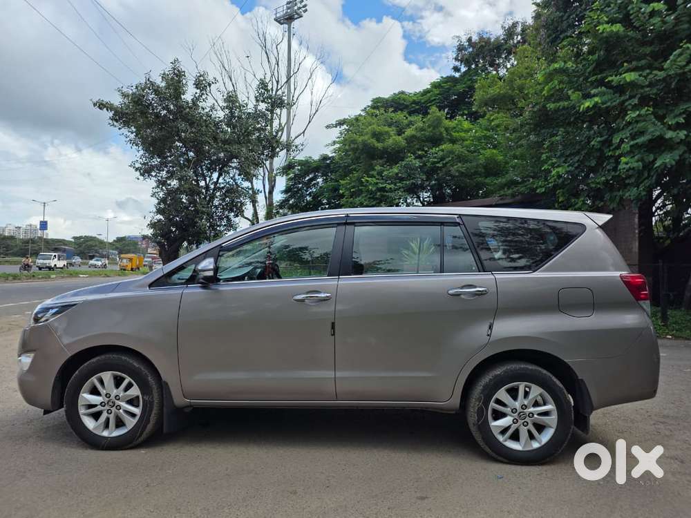 Toyota Innova Crysta 2.4 Vx Mt 8s, 2016, Diesel