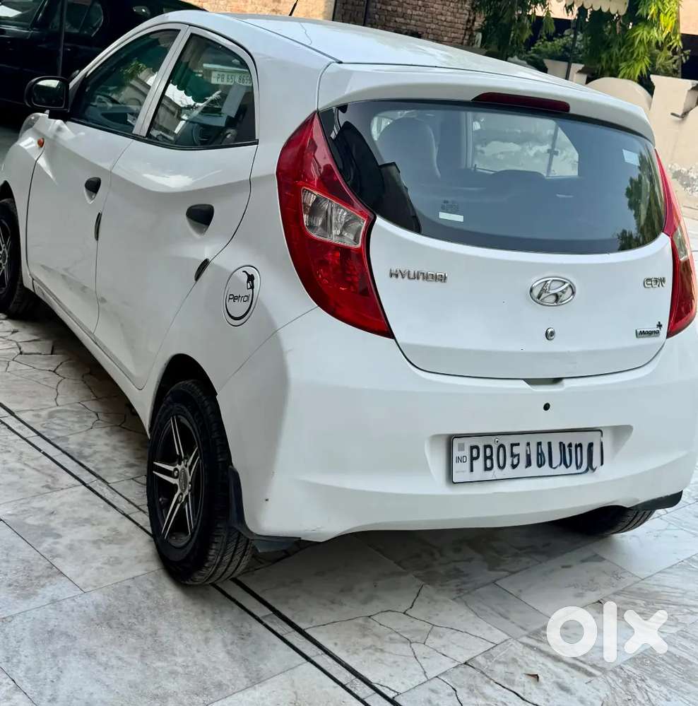 Hyundai Eon Magna + 2015