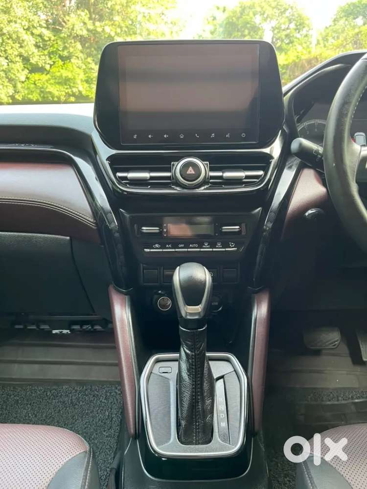 Maruti Suzuki Grand Vitara 1.5 Alpha Smart Hybrid At, 2024, Petrol