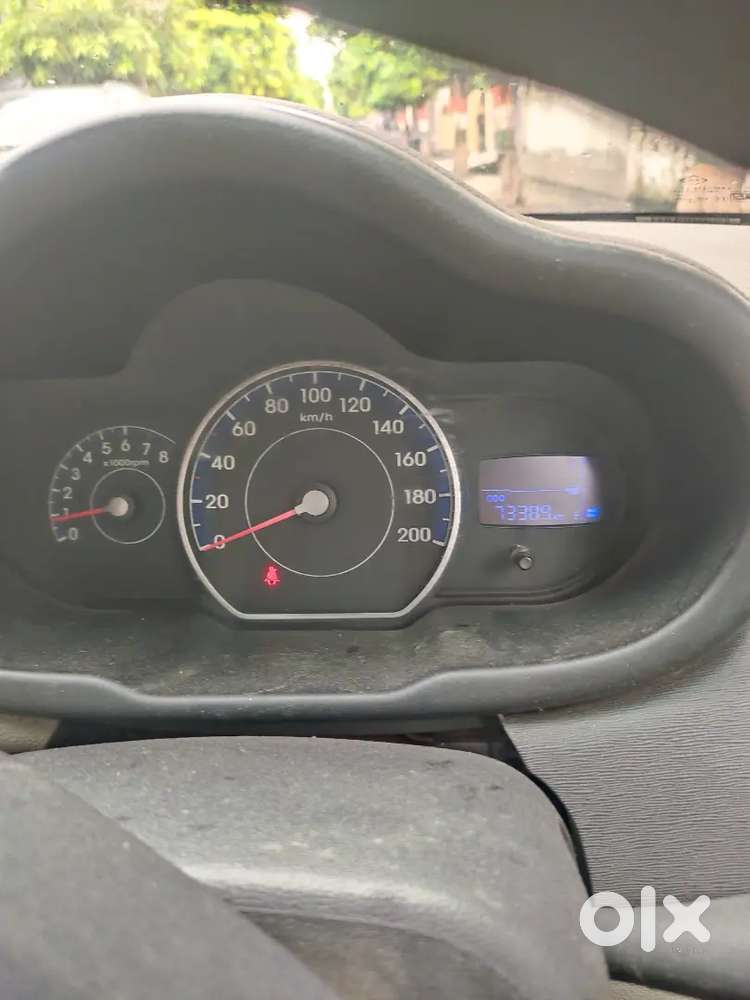 Hyundai I10 Sportz Petrol 2011