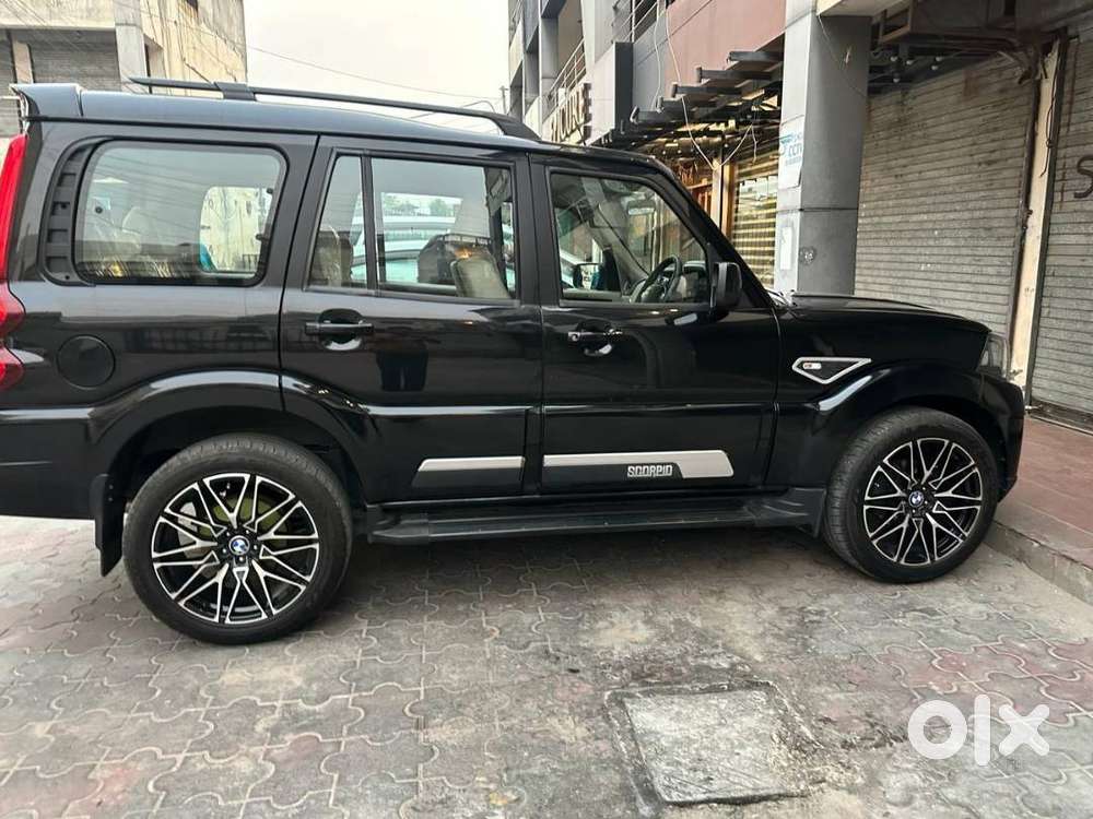 Mahindra Scorpio Classic 2022 Diesel 64000 Km Driven