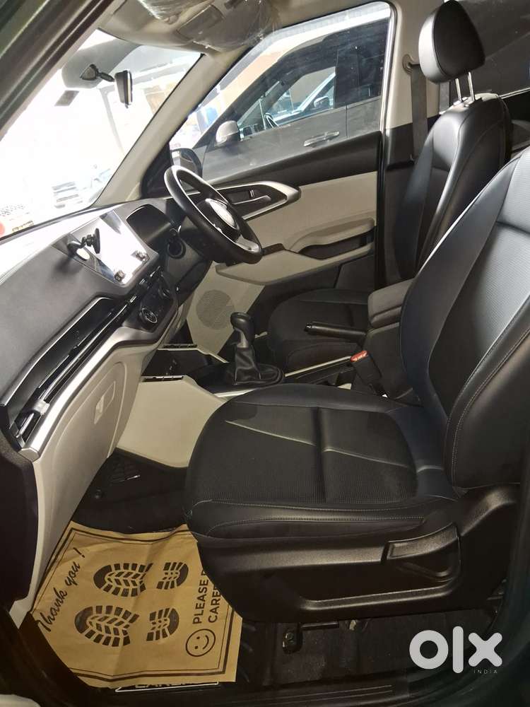 Kia Carens G 1.5 6mt Premium (o) 7-seater, 2024, Petrol