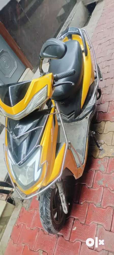 Olx battery wali scooty online