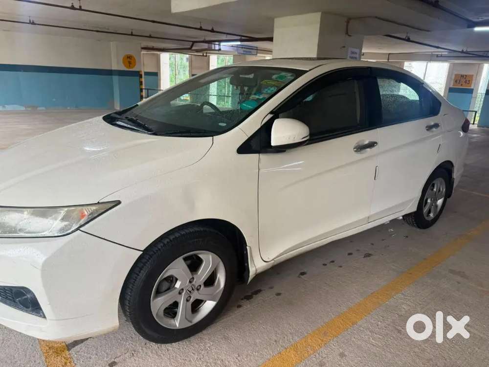 Honda City 1.5 V Petrol 2015
