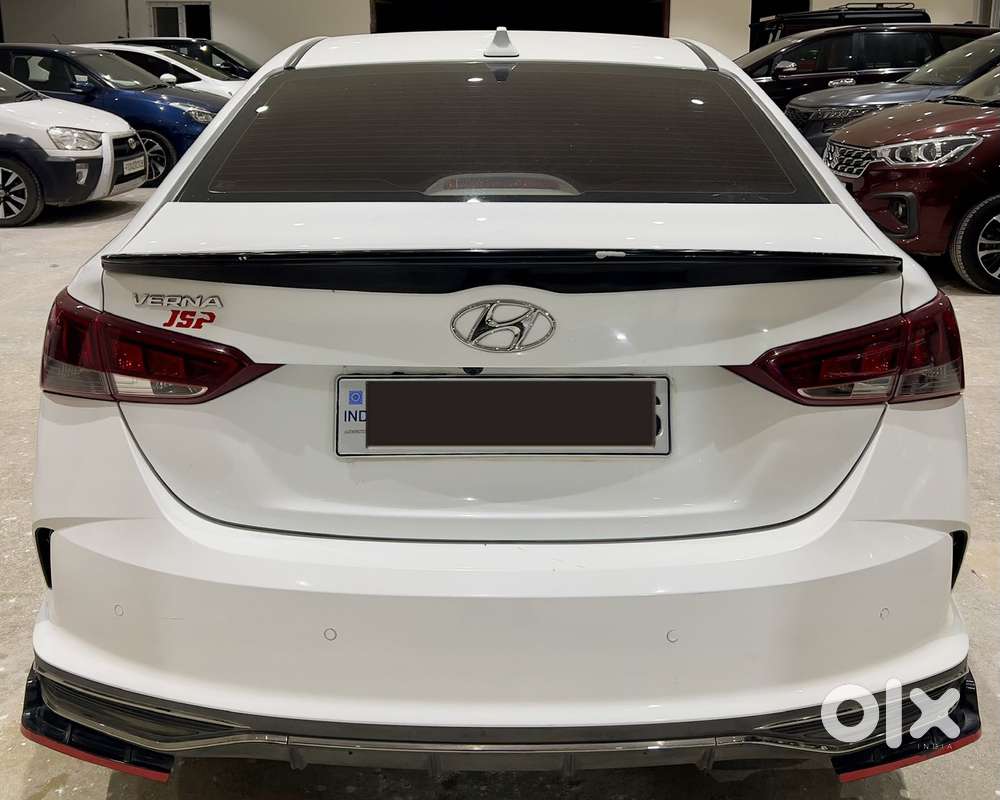 Hyundai Verna 1.5 Sx (o) Ivt, 2022, Petrol