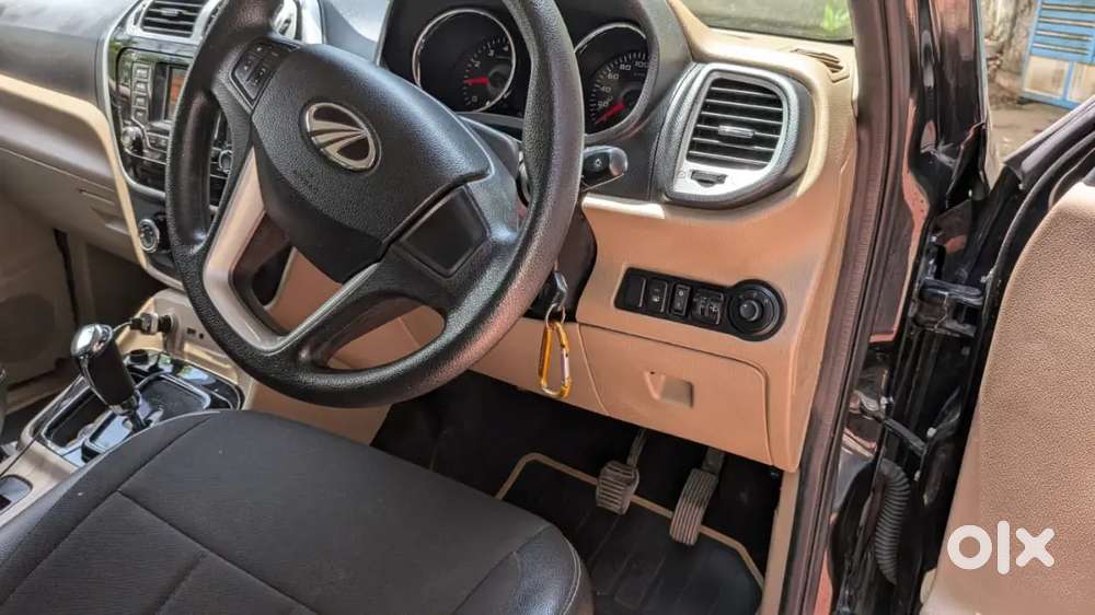 Mahindra Tuv 300 10 Diesel Amt