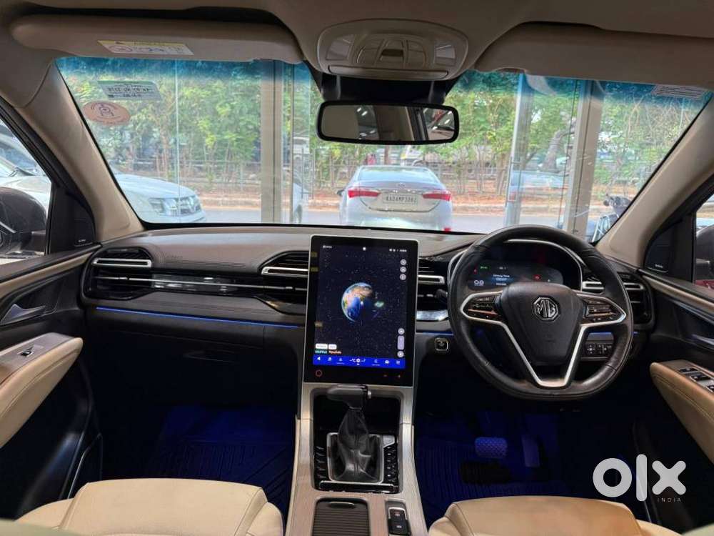 Mg Hector Savvy Pro 1.5 Turbo Cvt Dual Tone, 2023, Petrol