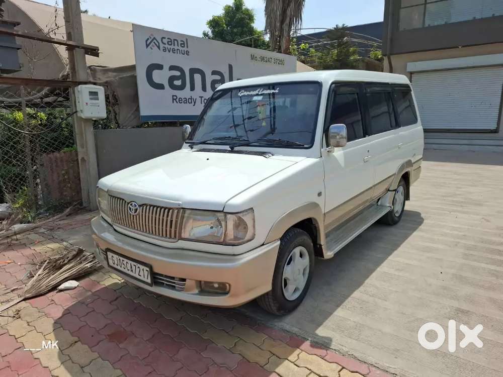 Toyota Qualis 2002