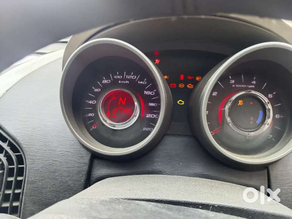 Xuv 500 W8