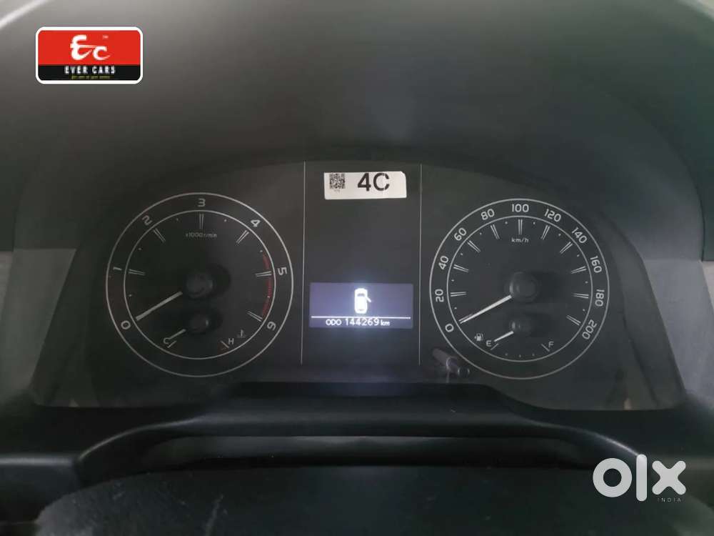 Toyota Innova Crysta 2.4 G Mt 7 Str, 2019, Diesel