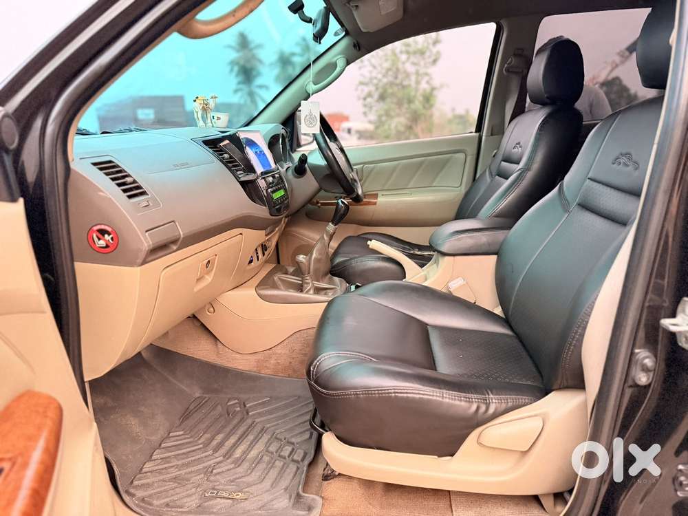 Toyota Fortuner 3.0 4x4 Manual, 2011, Diesel