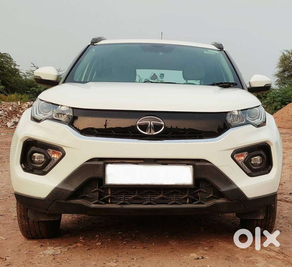 Tata Nexon 1.5 Revotorq Xm (s), 2022, Diesel
